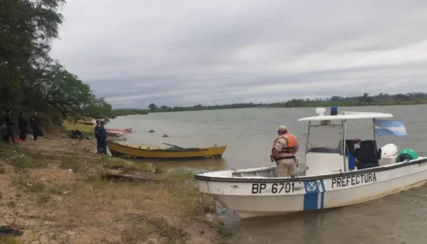 HALLARON EN EL RÍO PARANÁ A UNO DE LOS PESCADORES PERDIDOS HACE MÁS DE 20 DÍAS